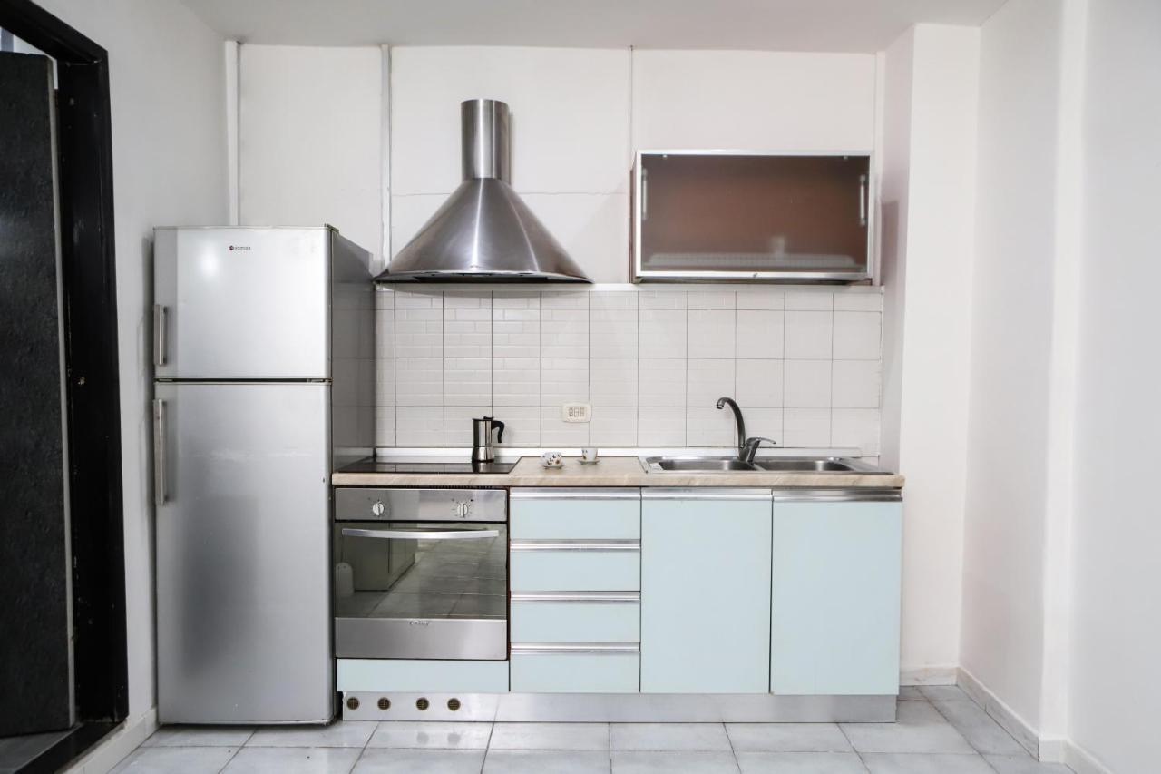 Napoli Centrale Budget Apartment Esterno foto
